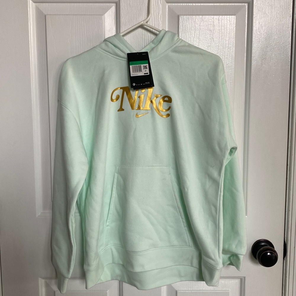 Brand new with tags, girls XL Nike sweatshirt!